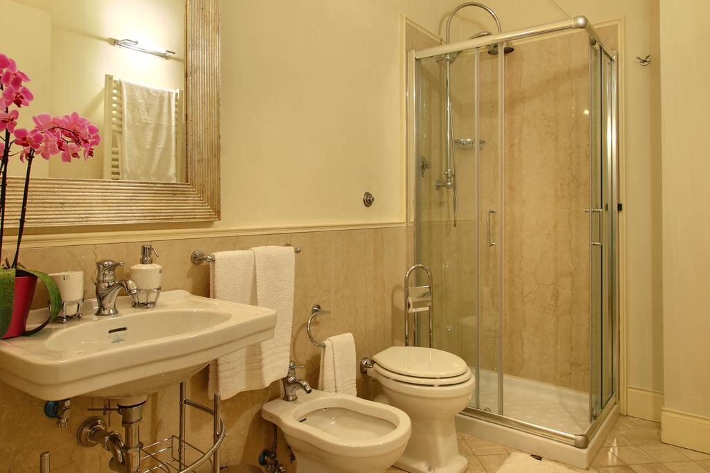 Orlando Palace Apartments Флоренция Экстерьер фото