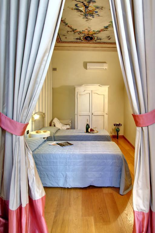 Orlando Palace Apartments Флоренция Экстерьер фото
