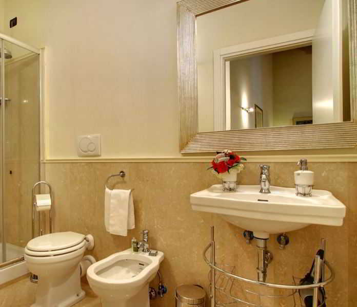 Orlando Palace Apartments Флоренция Экстерьер фото